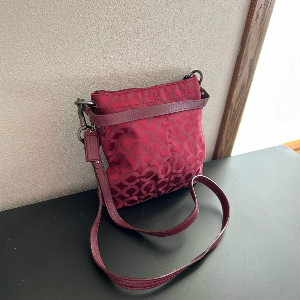 Coach Brooke Op Art Plum Red Signature Crossbody Bag - Picture 3 of 11